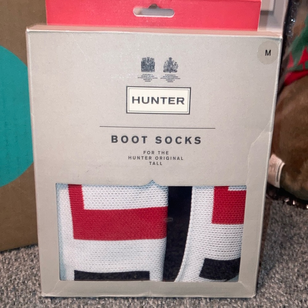 Hunter Boot Fleece Socks Logo Cuff - Red and Black medium